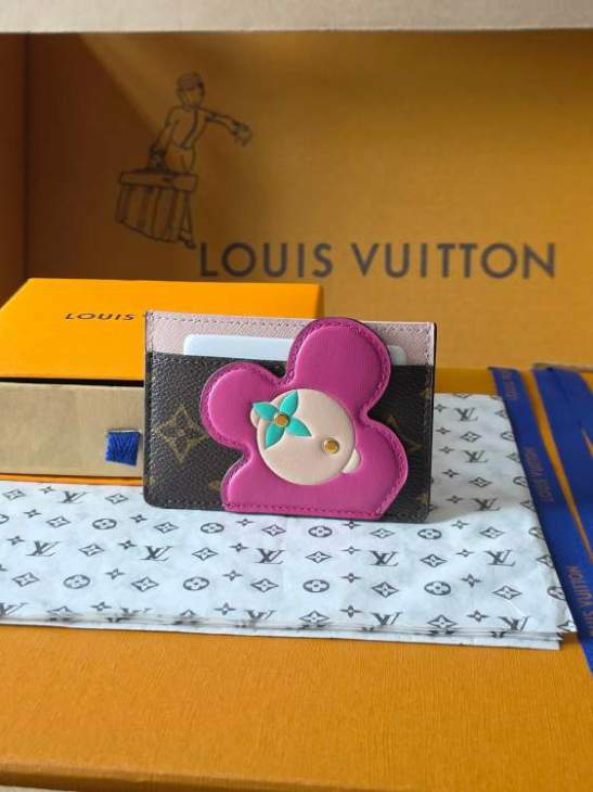 Picture of Louis Vuitton Wallets _SKUfw220573373fw